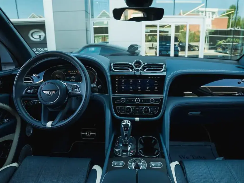Image for 2022 Bentayga Speed W12 at position 4