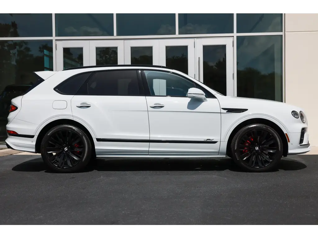Image for 2023 Bentayga Speed W12 at position 5