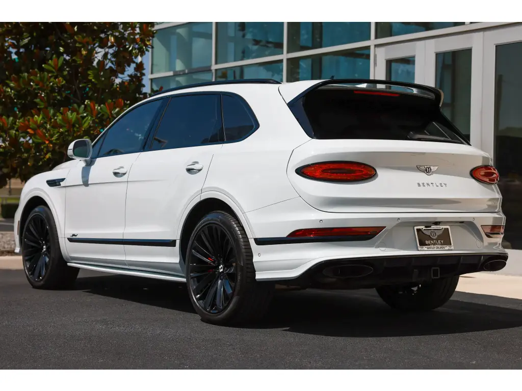Image for 2023 Bentayga Speed W12 at position 3