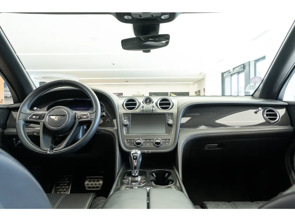 Image for 2020 Bentayga V6 Hybrid at position 4