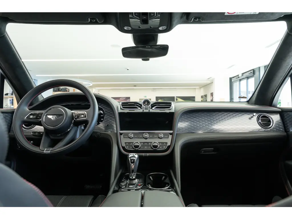 Image for 2022 Bentayga V6 Hybrid at position 4