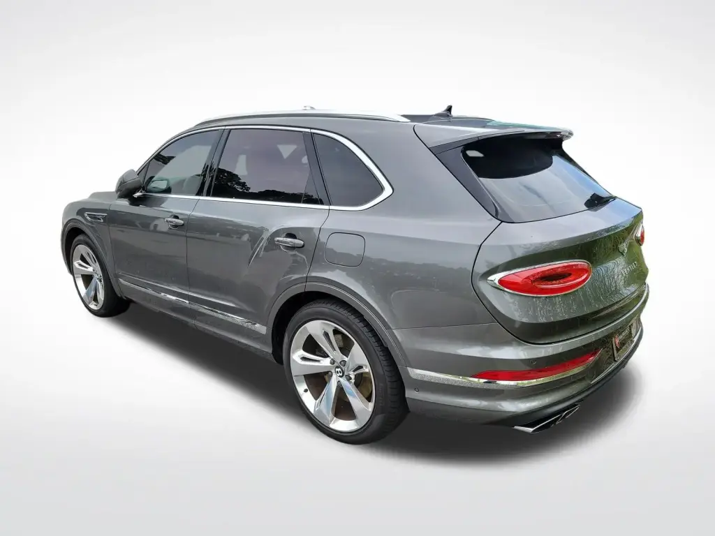 Image for 2023 Bentayga V6 Hybrid at position 3