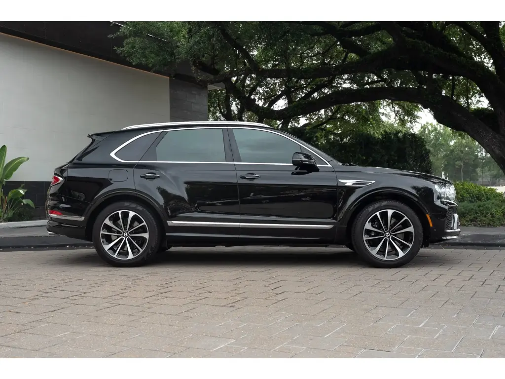 Image for 2024 Bentayga V6 Hybrid at position 5