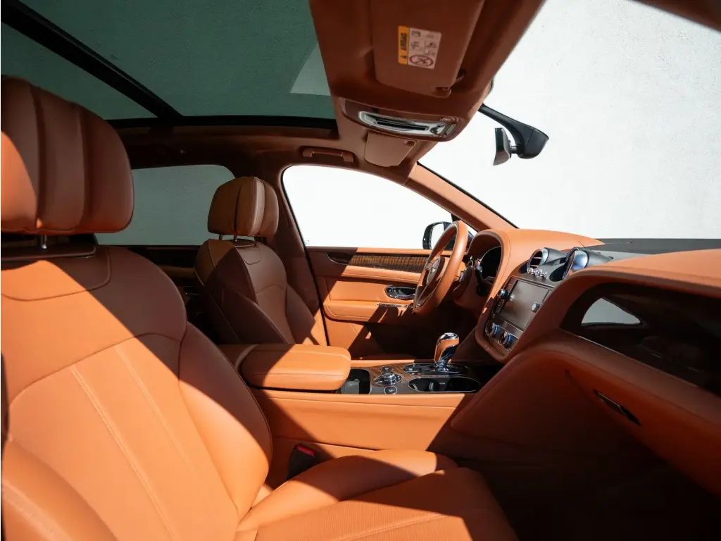 Image for 2018 Bentayga V8 Diesel at position 2