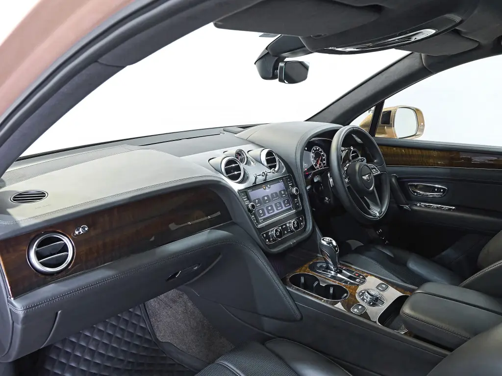Image for 2018 Bentayga V8 Diesel at position 2