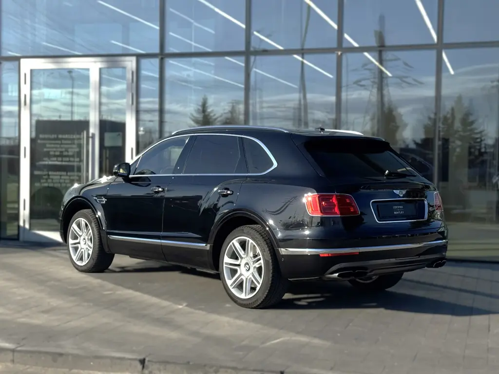 Image for 2018 Bentayga V8 at position 3