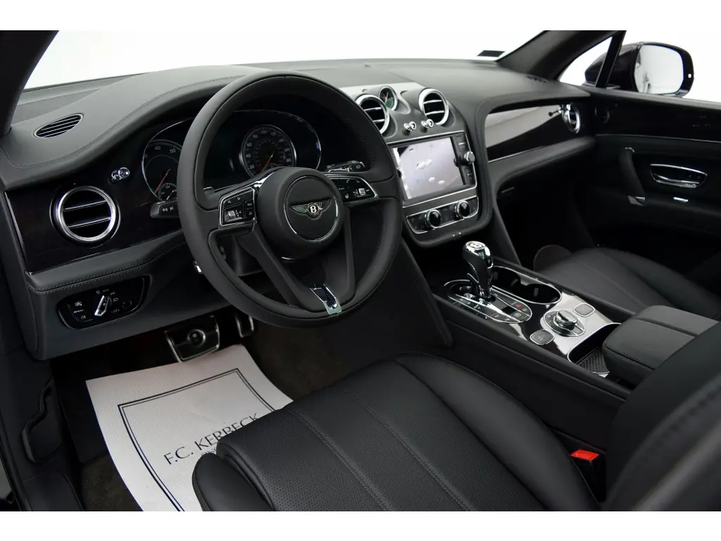 Image for 2019 Bentayga V8 at position 4