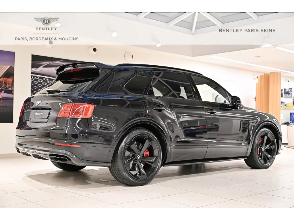 Image for 2020 Bentayga V8 Design Series at position 3