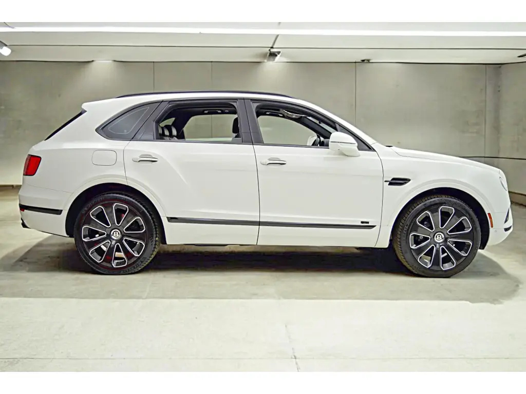 Image for 2020 Bentayga V8 Design Series at position 5