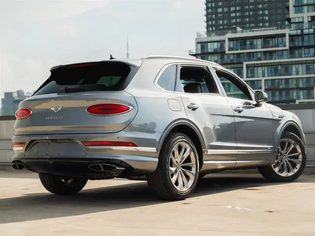 Image for 2021 Bentayga V8 at position 3