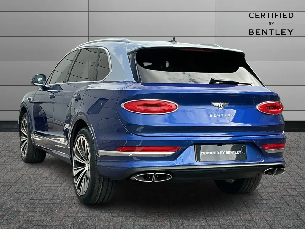 Image for 2022 Bentayga V8 at position 3