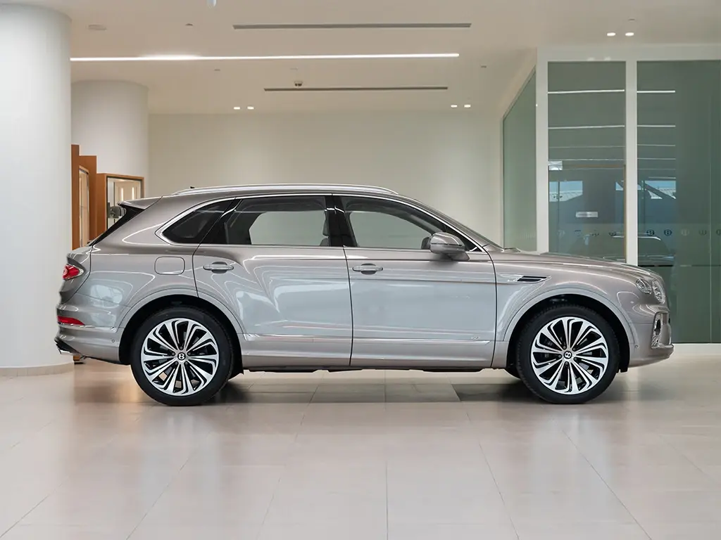 Image for 2022 Bentayga V8 at position 5