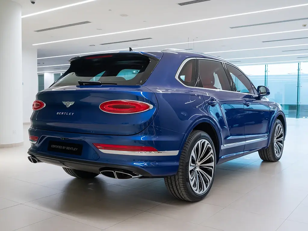 Image for 2022 Bentayga V8 at position 3
