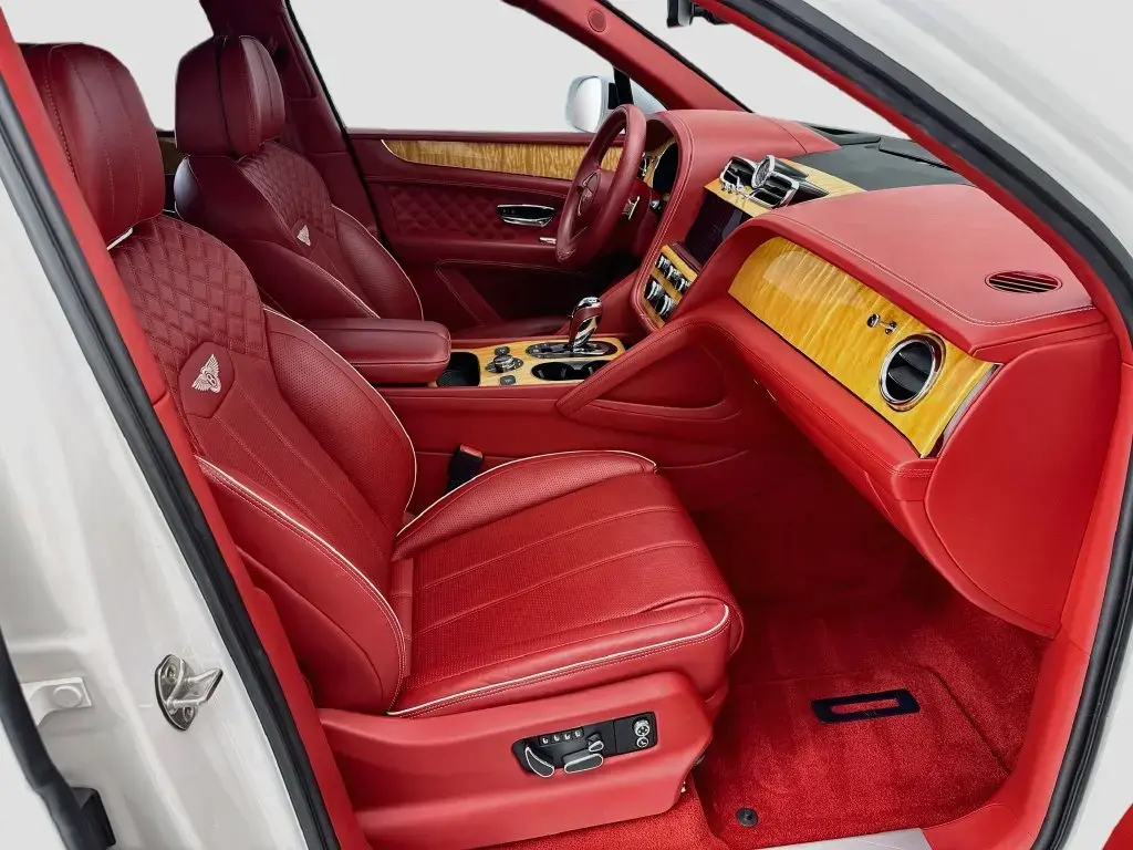 Image for 2022 Bentayga V8 at position 2