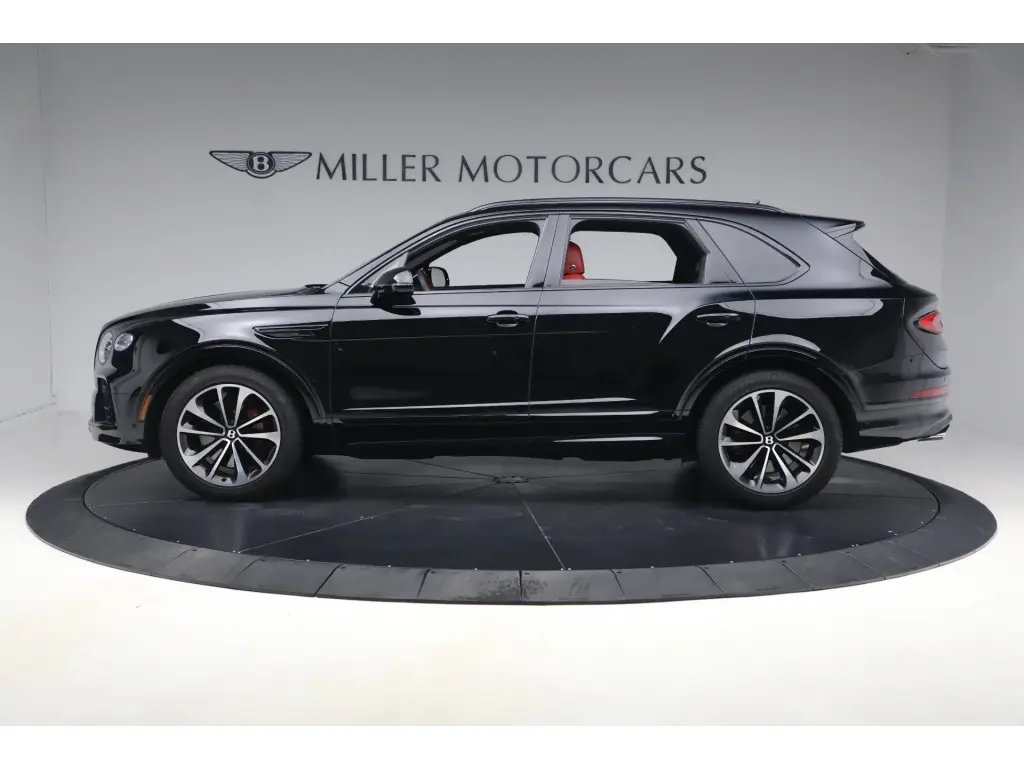 Image for 2022 Bentayga V8 at position 5