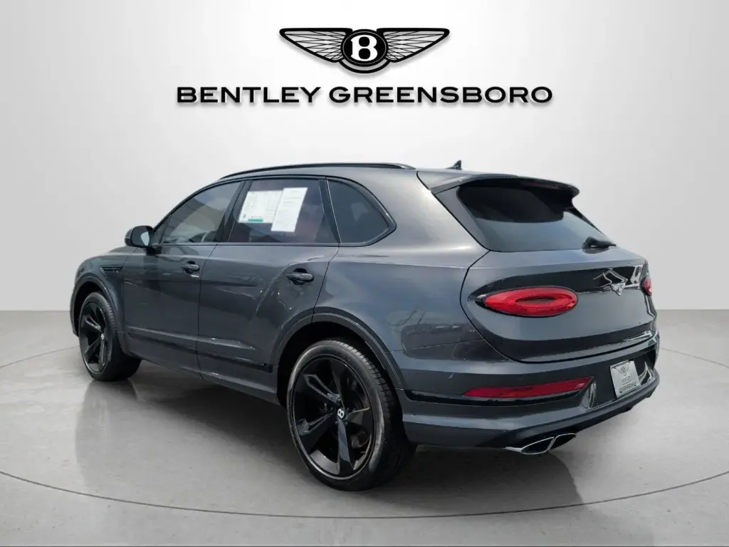 Image for 2022 Bentayga V8 at position 3