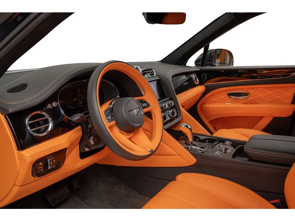 Image for 2023 Bentayga V8 at position 2