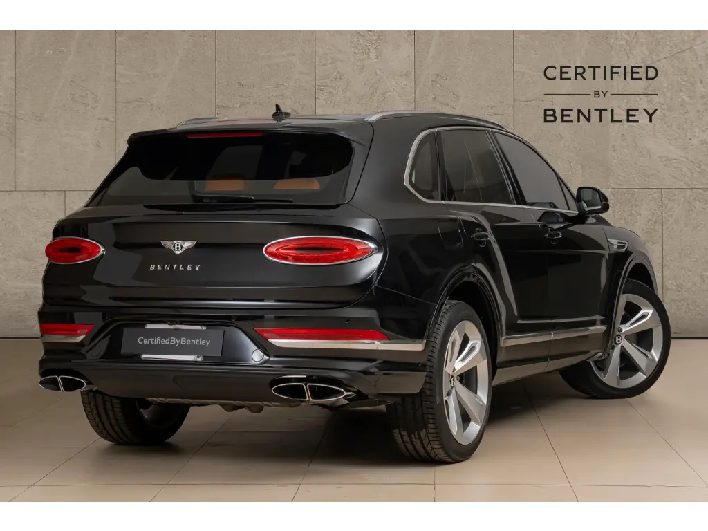 Image for 2023 Bentayga V8 at position 3