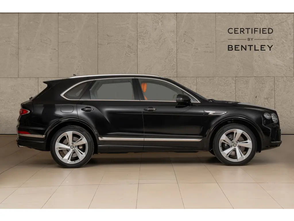 Image for 2023 Bentayga V8 at position 5