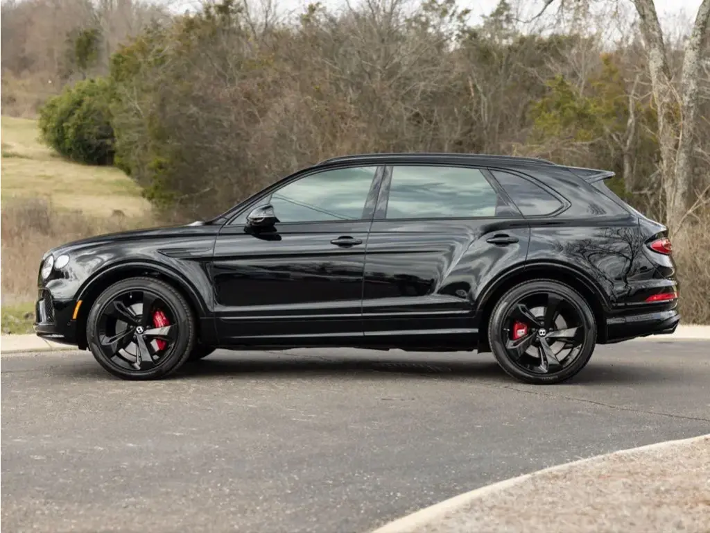 Image for 2025 Bentayga V8 at position 5