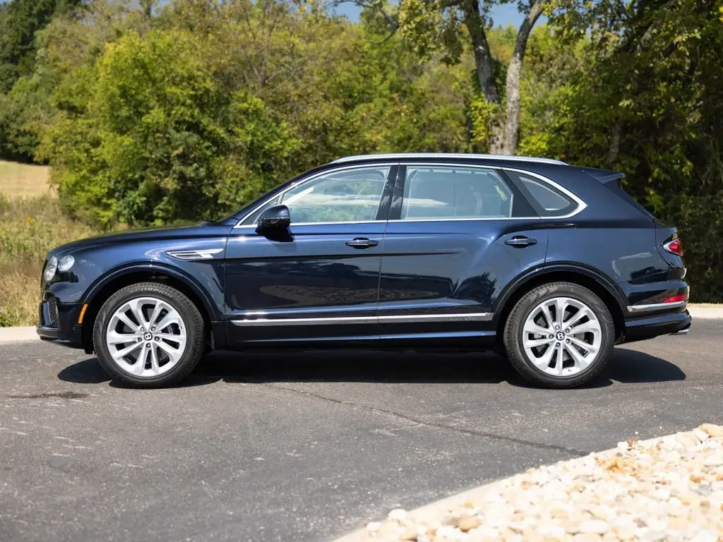 Image for 2025 Bentayga V8 at position 5