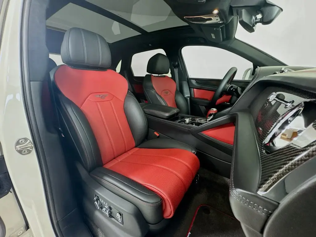2026 Bentayga V8 vehicle image