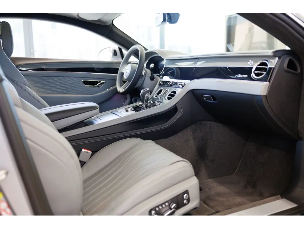Image for 2026 Continental GT Azure V8 Hybrid at position 2