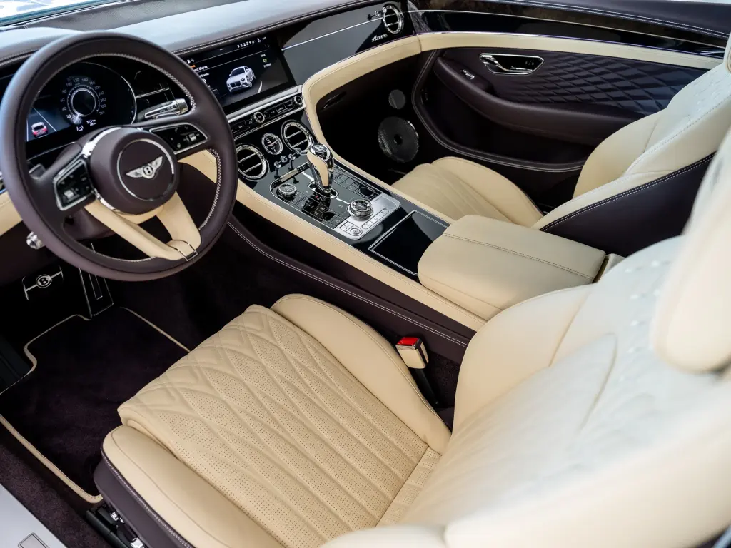 Image for 2026 Continental GT Azure V8 Hybrid at position 2