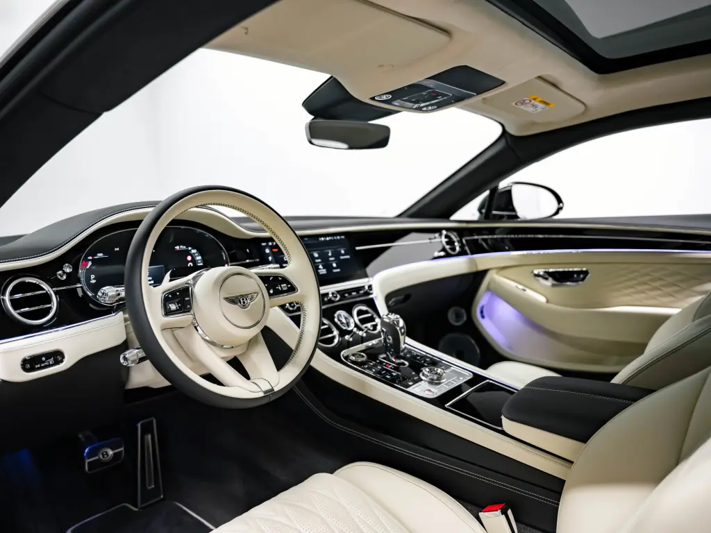 Image for 2026 Continental GT Azure V8 Hybrid at position 2
