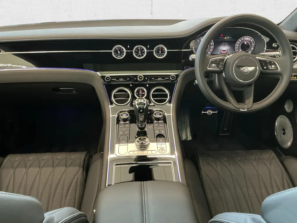 Image for 2026 Continental GT Azure V8 Hybrid at position 4