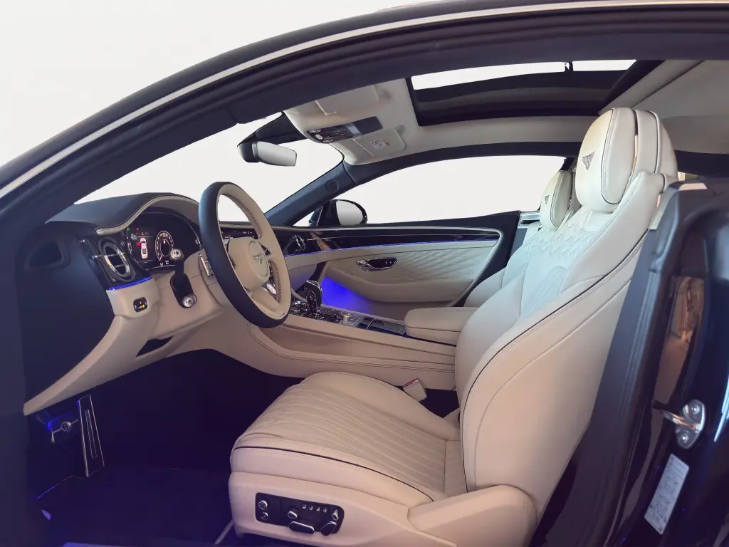Image for 2026 Continental GT Azure V8 Hybrid at position 2