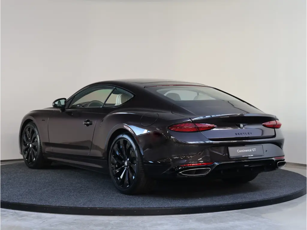 Image for 2026 Continental GT Azure V8 Hybrid at position 3