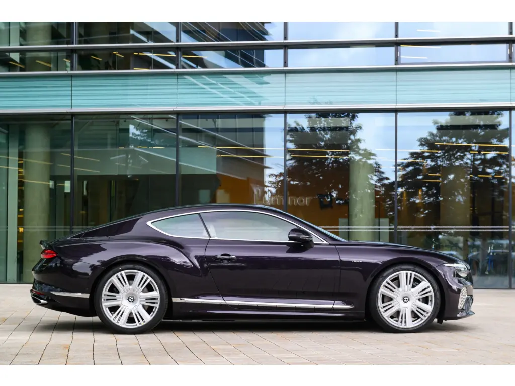 Image for 2026 Continental GT Azure V8 Hybrid at position 5