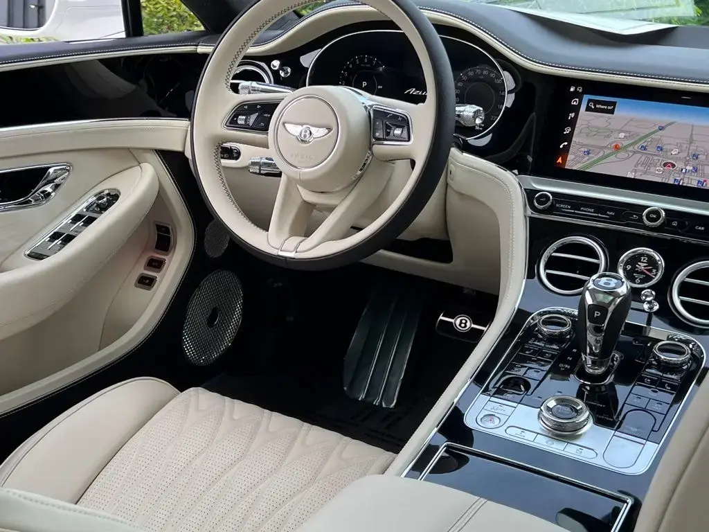 Image for 2026 Continental GT Azure V8 Hybrid at position 4