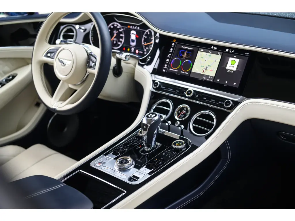 Image for 2023 Continental GT Azure V8 at position 2