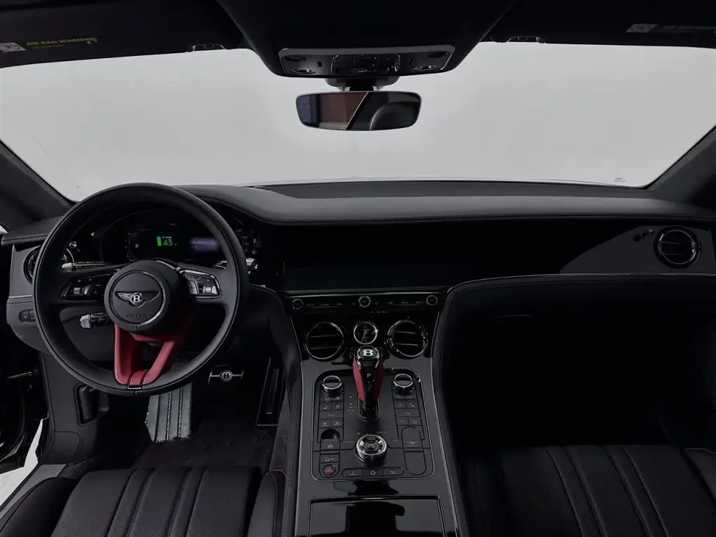 Image for 2025 Continental GT Black Edition V8 Hybrid at position 4