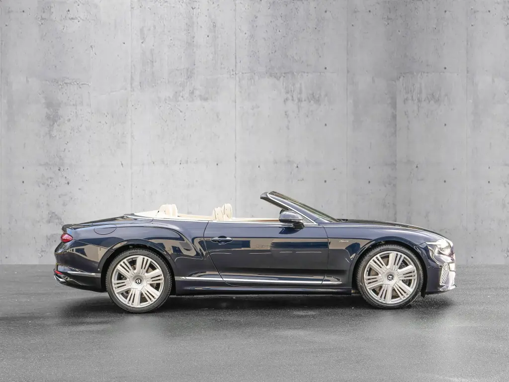 Image for 2026 Continental GT Convertible Azure V8 Hybrid at position 5