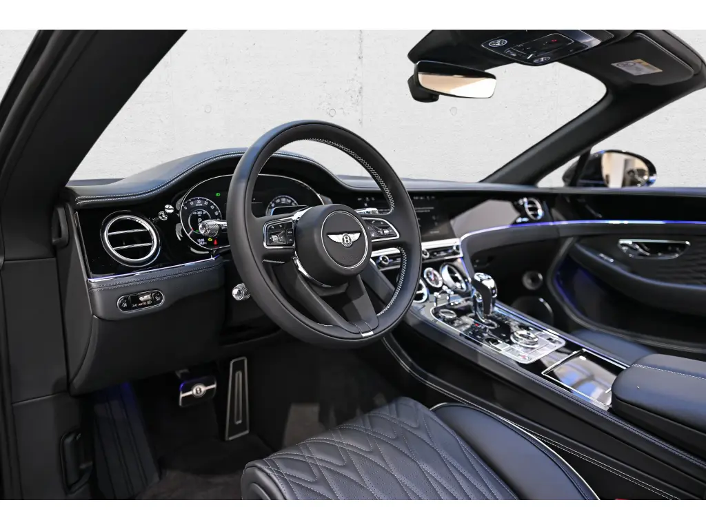 Image for 2026 Continental GT Convertible Azure V8 Hybrid at position 2