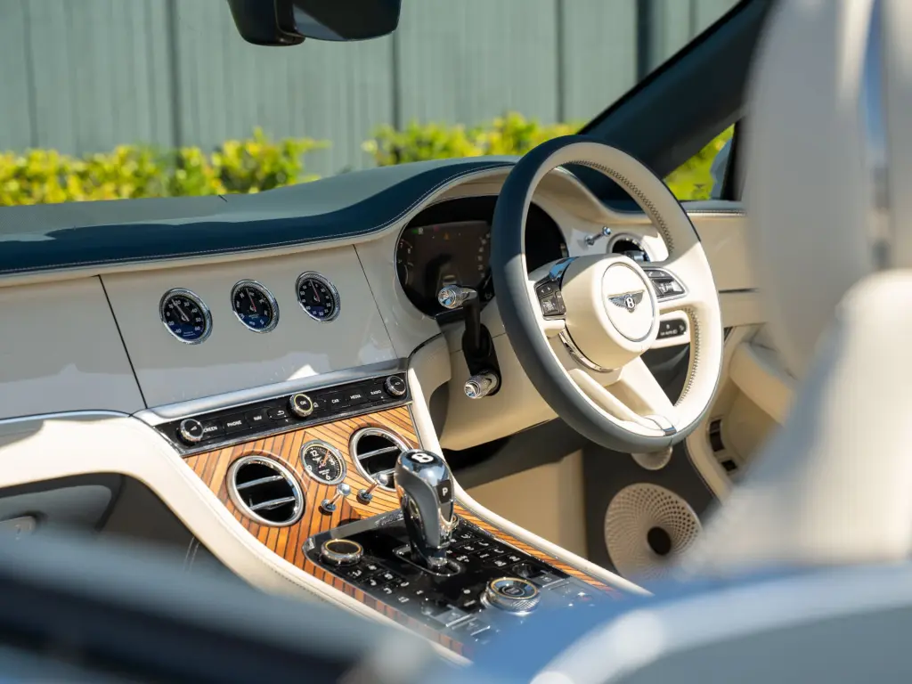Image for 2026 Continental GT Convertible Azure V8 Hybrid at position 2