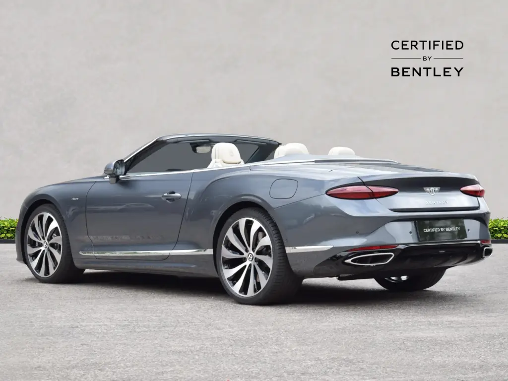Image for 2026 Continental GT Convertible Azure V8 Hybrid at position 3