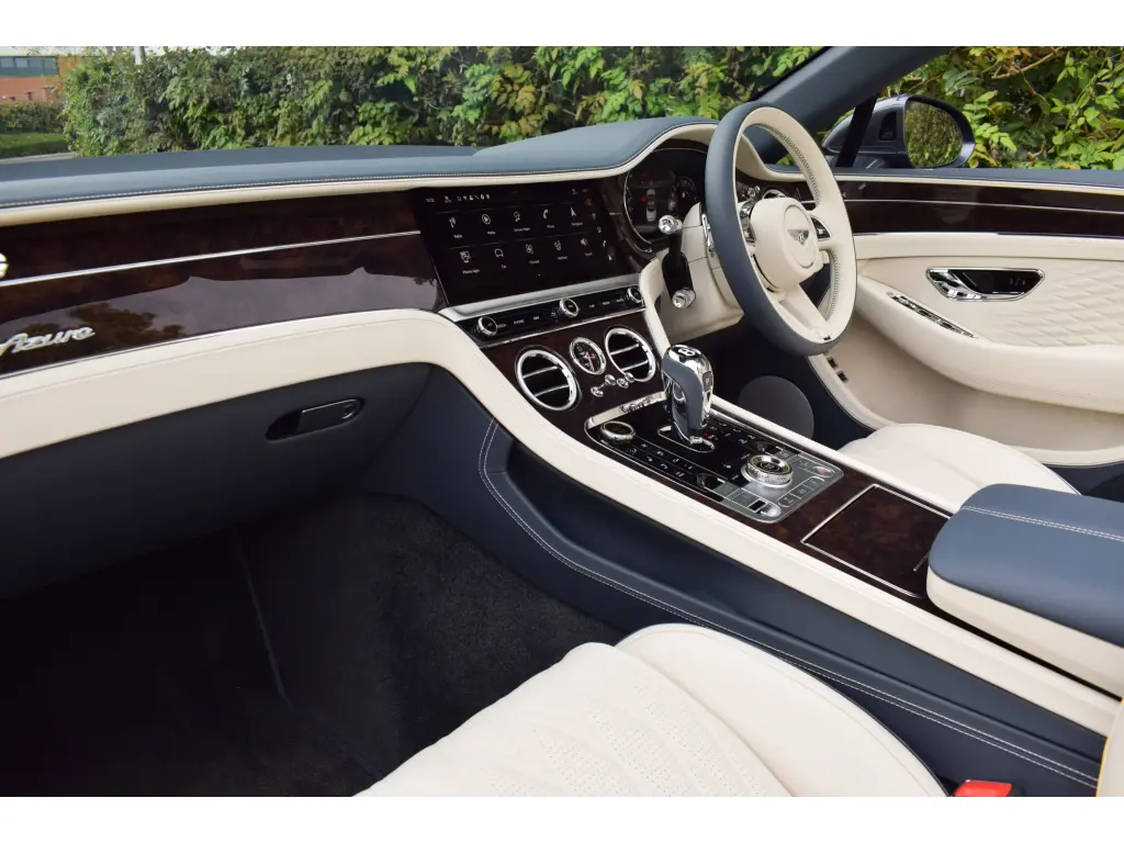 Image for 2026 Continental GT Convertible Azure V8 Hybrid at position 2