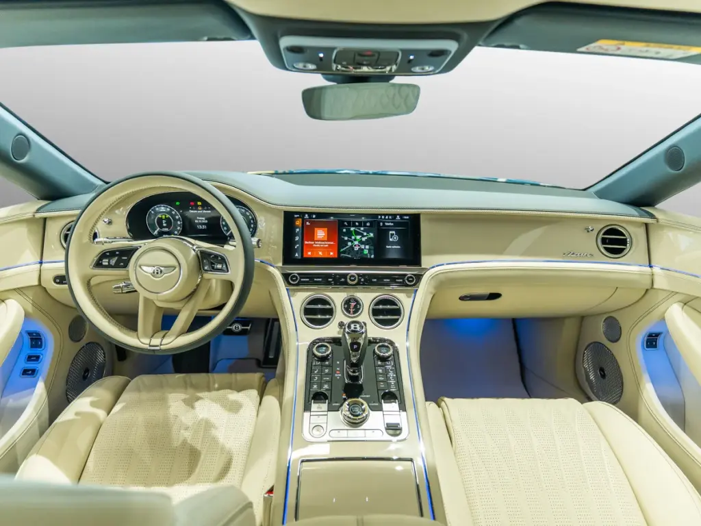 Image for 2026 Continental GT Convertible Azure V8 Hybrid at position 4
