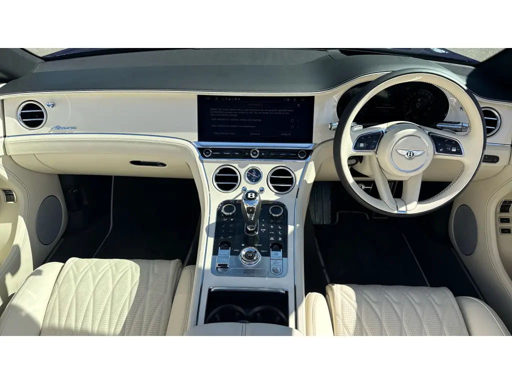 Image for 2026 Continental GT Convertible Azure V8 Hybrid at position 4