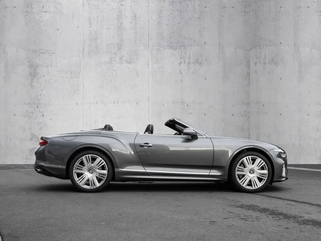 Image for 2026 Continental GT Convertible Azure V8 Hybrid at position 5