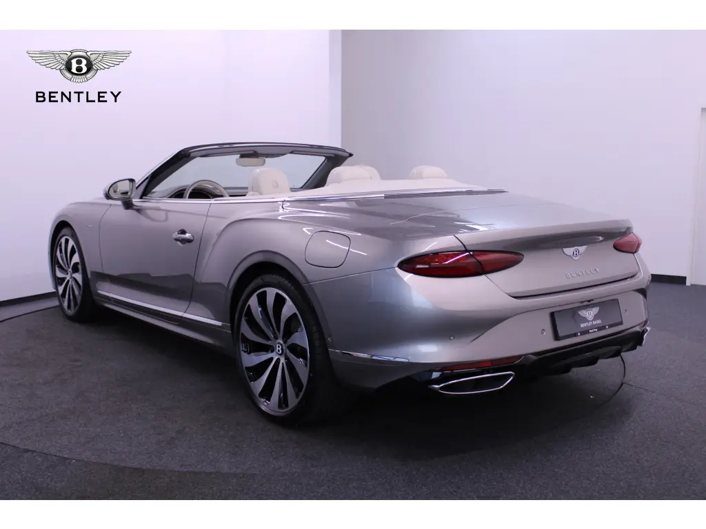 Image for 2026 Continental GT Convertible Azure V8 Hybrid at position 3