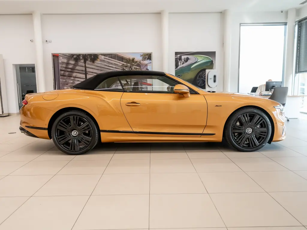 Image for 2026 Continental GT Convertible Azure V8 Hybrid at position 5