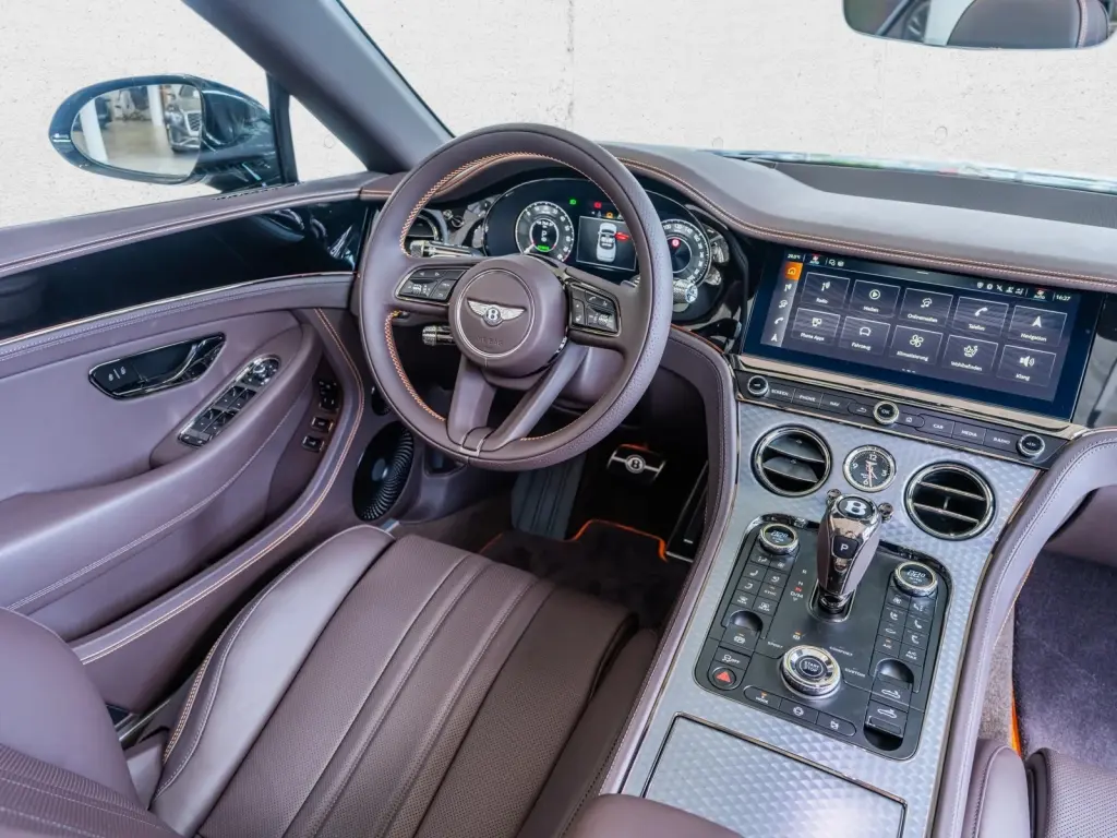 Image for 2025 Continental GT Convertible Black Edition V8 Hybrid at position 4
