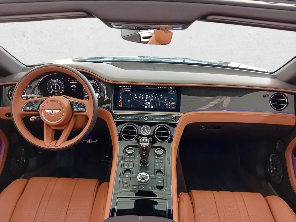 Image for 2025 Continental GT Convertible Black Edition V8 Hybrid at position 4