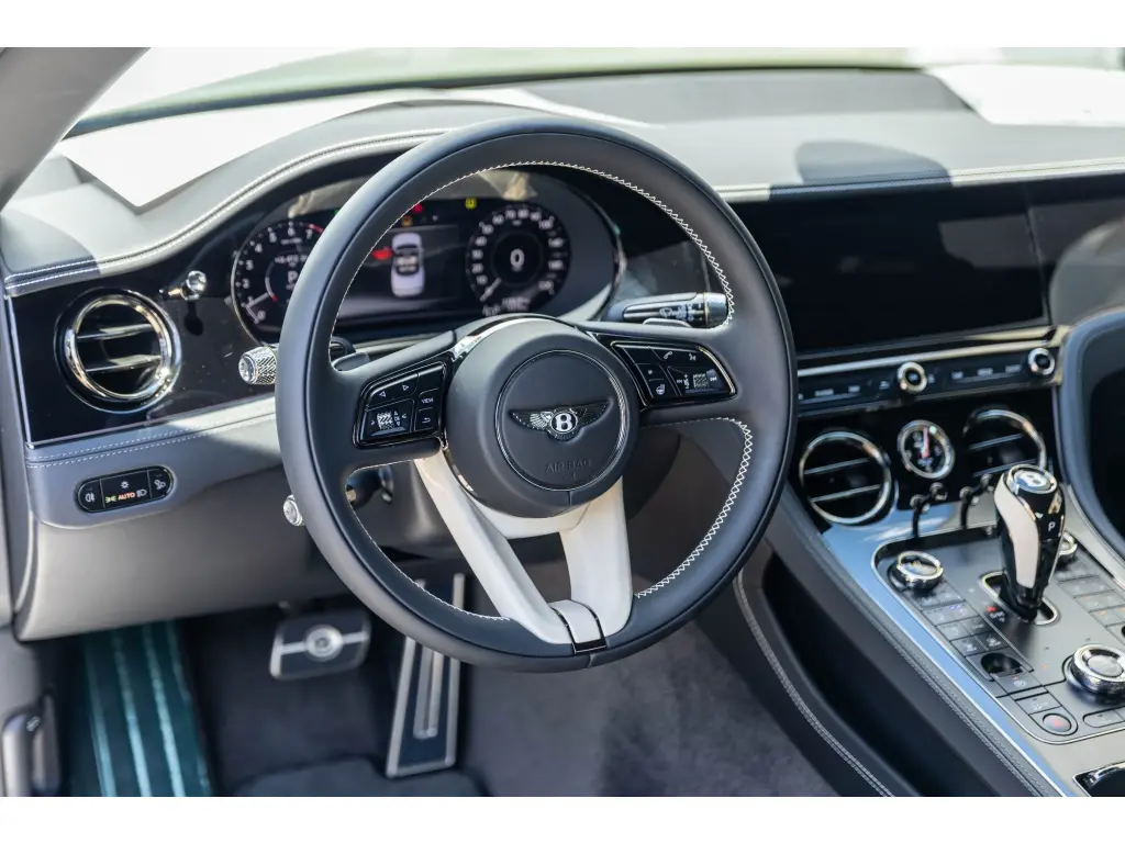 Image for 2025 Continental GT Convertible Black Edition V8 Hybrid at position 2