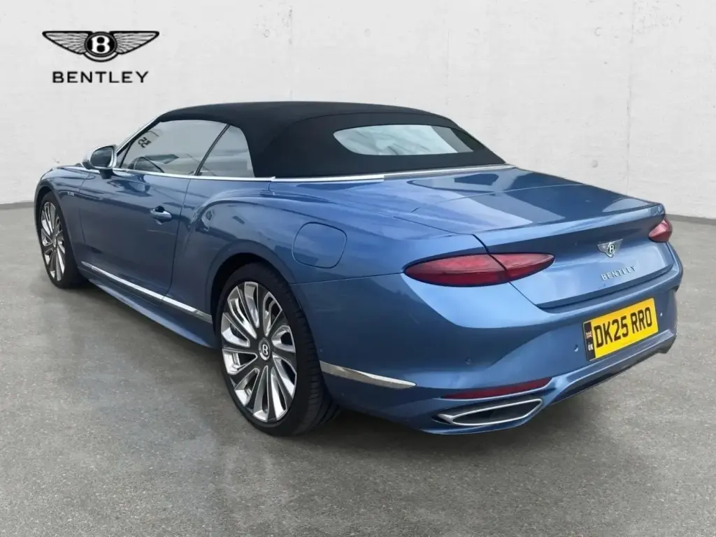 Image for 2025 Continental GT Convertible Mulliner V8 Hybrid at position 3